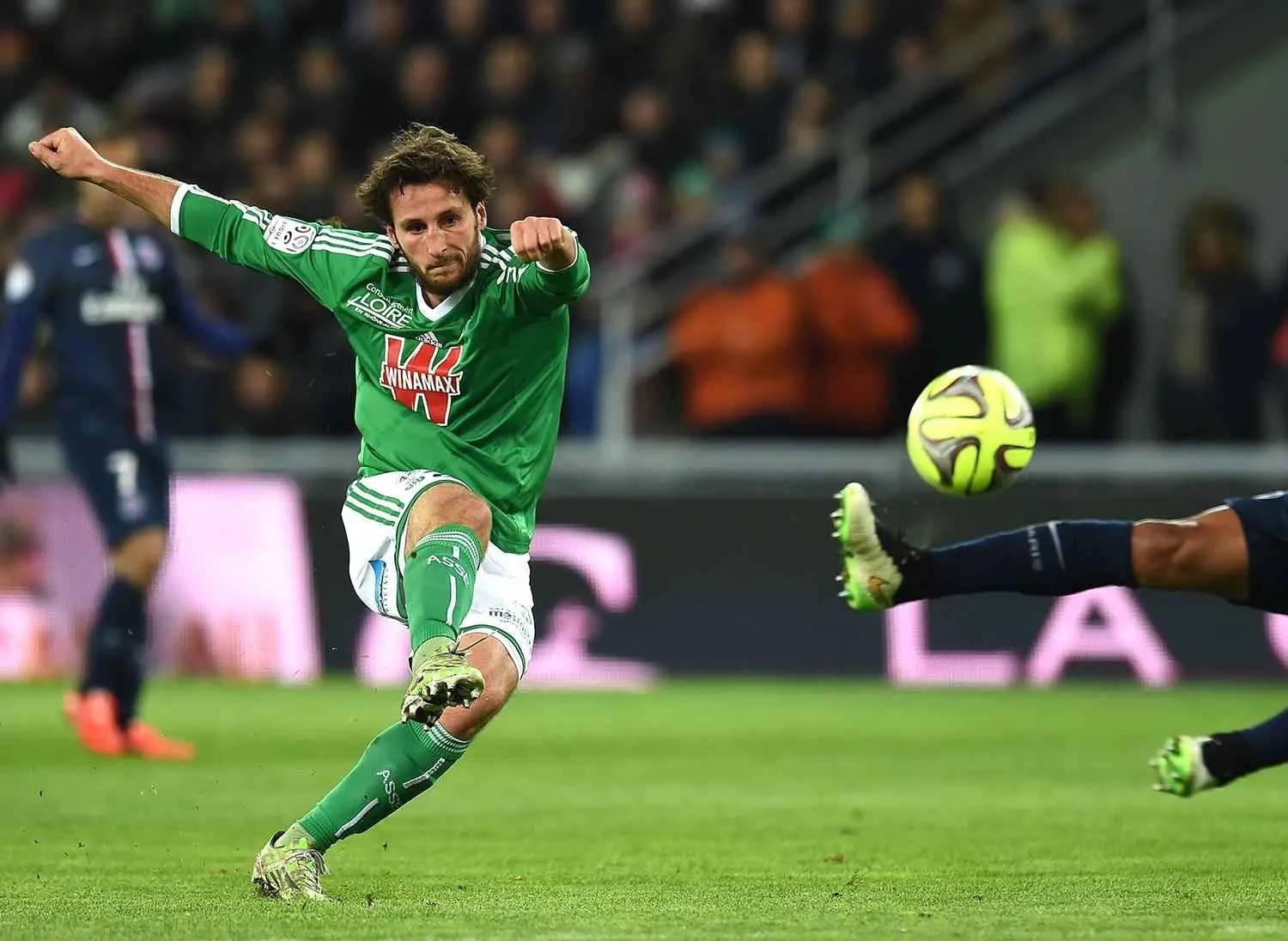 印第安纳步行者训练开放日，国际比赛日外线爆发引欢呼，法甲在即，纪律约束更严格