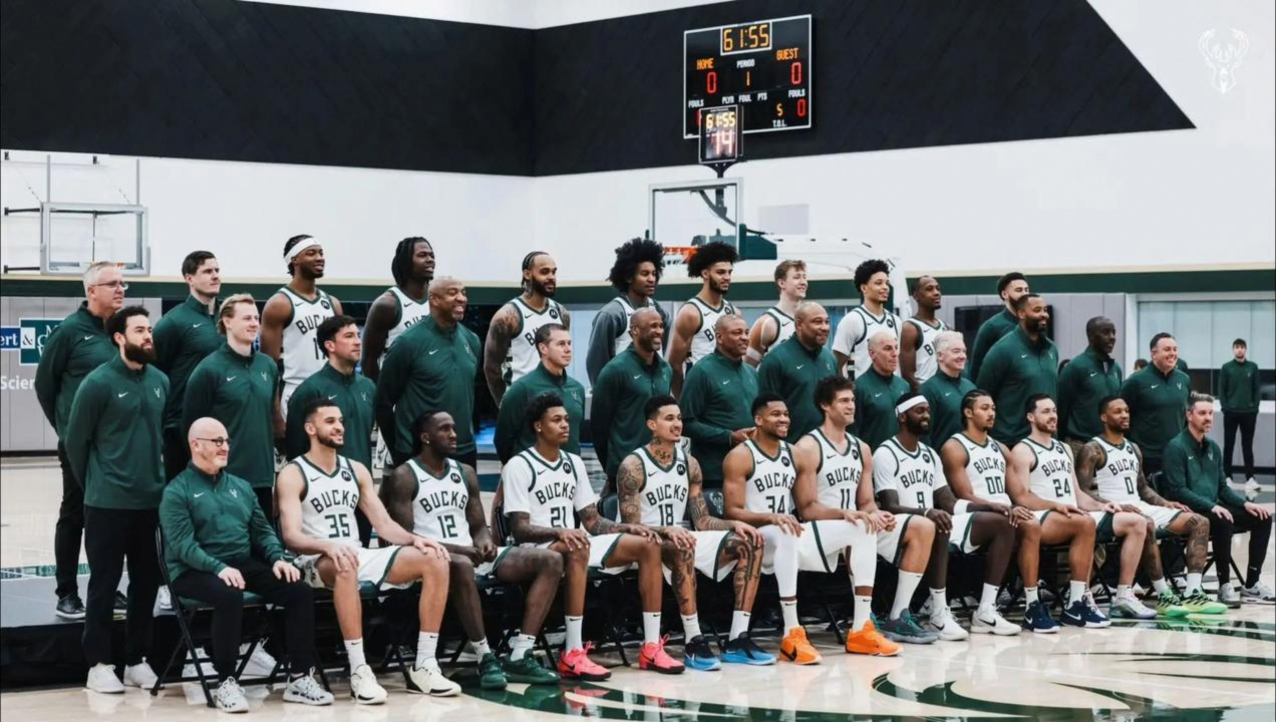关键时刻迈阿密热火备战NBA常规赛，主帅复盘细节曝光，球迷炸锅，更衣室氛围转暖的简单介绍-爱游戏体育